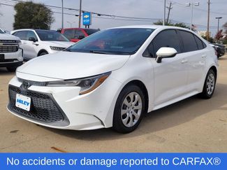 Used 2020 Toyota Corolla LE video 2