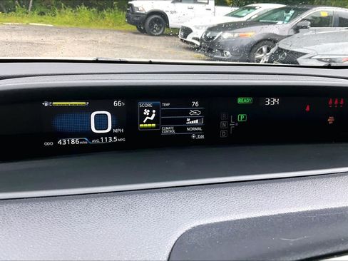 Used 2020 Toyota Prius Prime LE FWD image 24