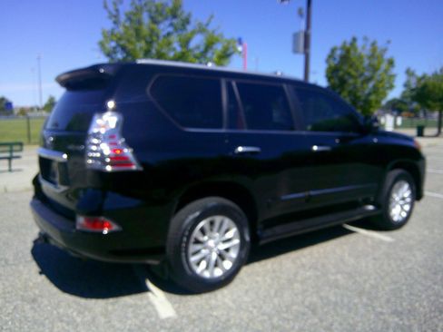 Used 2018 Lexus GX 460 Premium AWD/4WD image 8