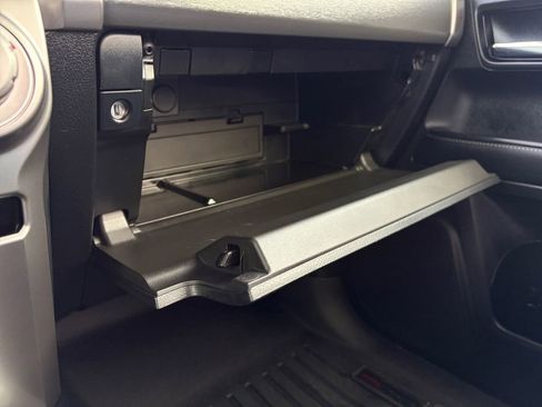 Used 2022 Toyota 4Runner SR5 Premium image 9