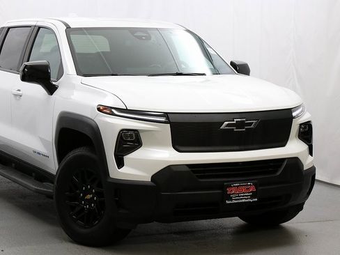 Used 2024 Chevrolet Silverado EV W/T image 2