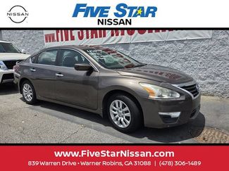 Used 2014 Nissan Altima 2.5 S w/ Display Audio Package FWD video 1