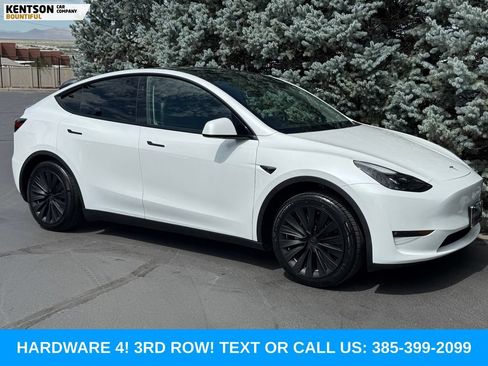 Used 2023 Tesla Model Y Long Range AWD/4WD image 11