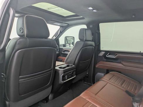 Used 2025 GMC Sierra 3500 Denali Ultimate AWD/4WD image 20