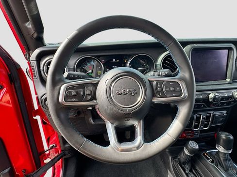 Used 2023 Jeep Wrangler Unlimited Rubicon 4xe w/ Safety Group AWD/4WD image 12