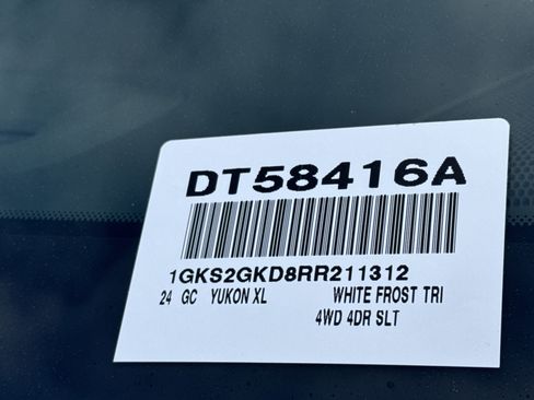 Used 2024 GMC Yukon XL SLT w/ SLT Luxury Package image 45