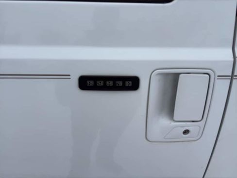 Used 2002 Ford Excursion Limited image 10