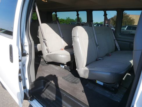 Used 2024 Chevrolet Express 3500 LT w/ LT Preferred Equipment Group RWD image 21