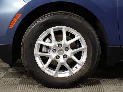 Used 2024 Chevrolet Equinox LT FWD image 22