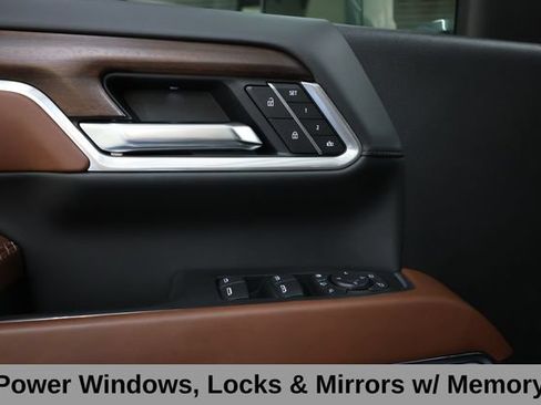Used 2025 GMC Sierra 2500 Denali Ultimate AWD/4WD image 61
