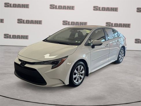 Certified 2023 Toyota Corolla LE image 1