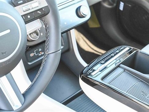 New 2026 Hyundai Tucson Limited image 25