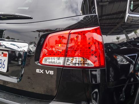 Used 2013 Kia Sorento EX w/ EX V6 Premium Pkg FWD image 8