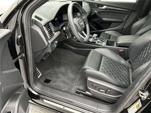 Certified 2023 Audi SQ5 Prestige image 11