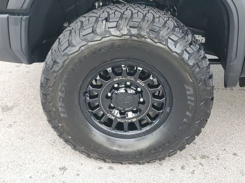 New 2026 GMC Sierra 2500 AT4X w/ AT4X AEV Edition AWD/4WD image 11