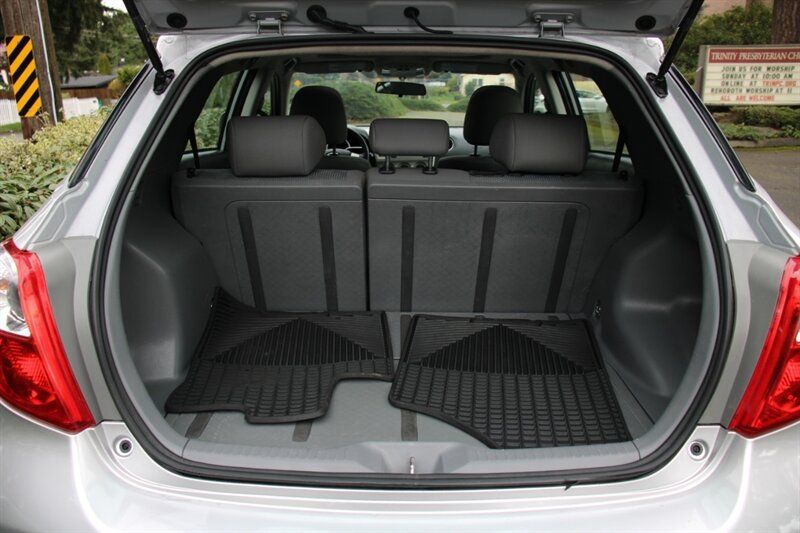 Used 2010 Toyota Matrix S FWD image 15