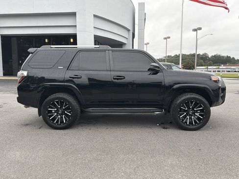 Used 2021 Toyota 4Runner SR5 image 4