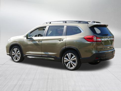 Used 2022 Subaru Ascent Limited w/ Technology Package AWD/4WD image 5