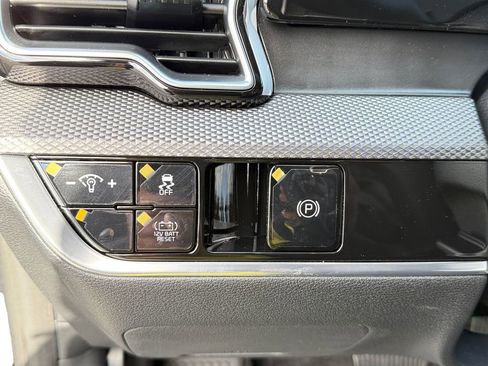 New 2025 Kia Sportage LX image 20
