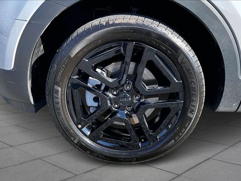 Used 2025 Kia Telluride EX X-Line image 11