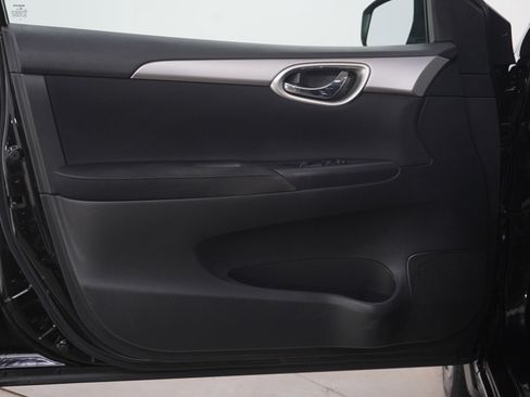 Used 2014 Nissan Sentra SV w/ SV Driver Package image 18