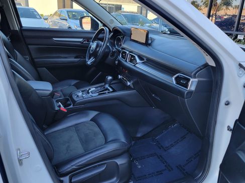 Used 2021 MAZDA CX-5 Touring image 31
