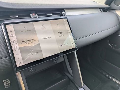 New 2026 Land Rover Discovery Sport Landmark image 11
