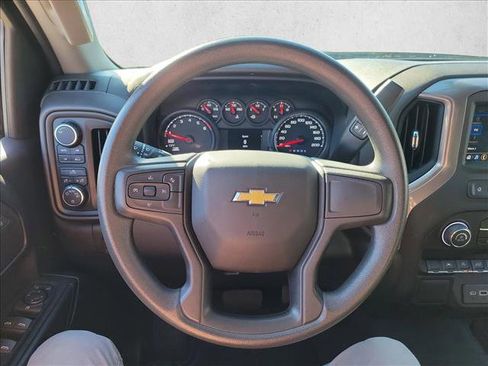 Used 2022 Chevrolet Silverado 1500 Custom image 18
