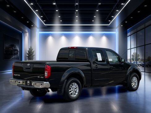 Used 2021 Nissan Frontier SV AWD/4WD image 4