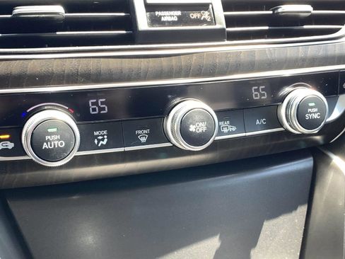 Used 2019 Honda Accord EX image 24