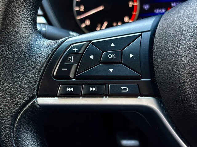 Used 2025 Nissan Altima 2.5 SV FWD image 21