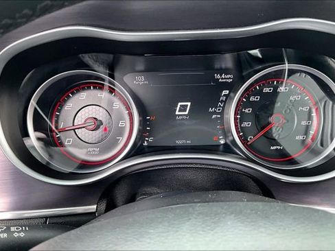 Used 2018 Dodge Charger R/T Scat Pack image 13