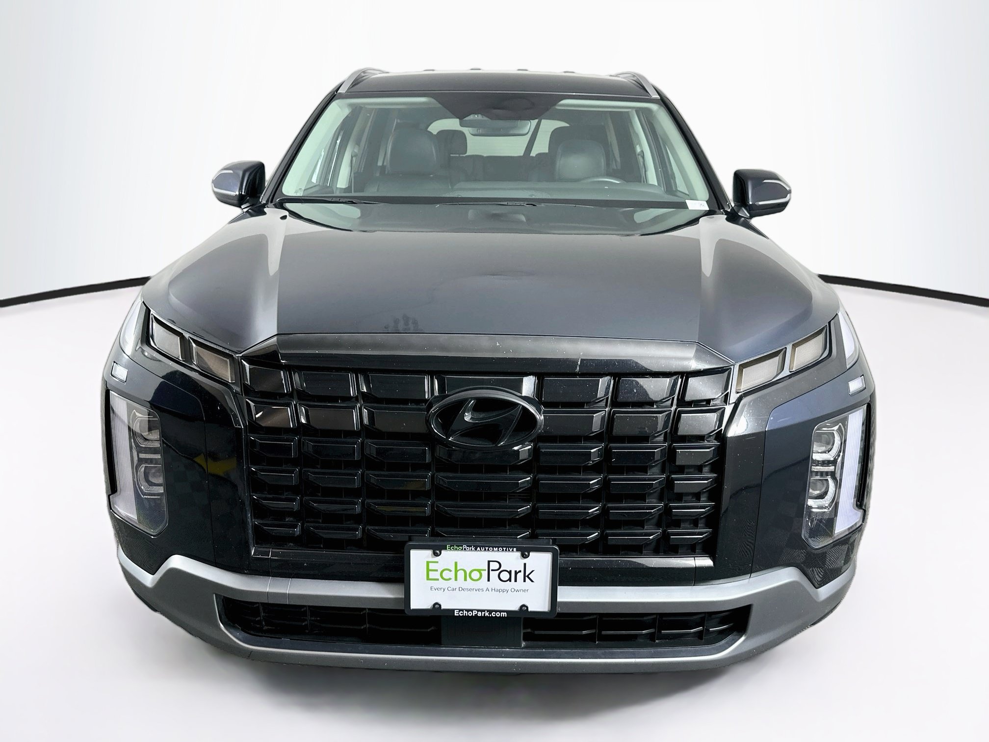 Used 2025 Hyundai Palisade SEL FWD image 2
