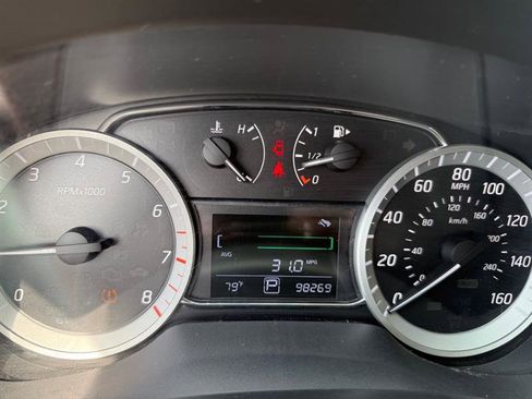 Used 2015 Nissan Sentra SV image 11