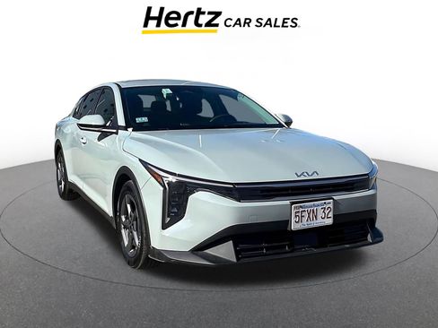 Used 2025 Kia K4 LXS image 1