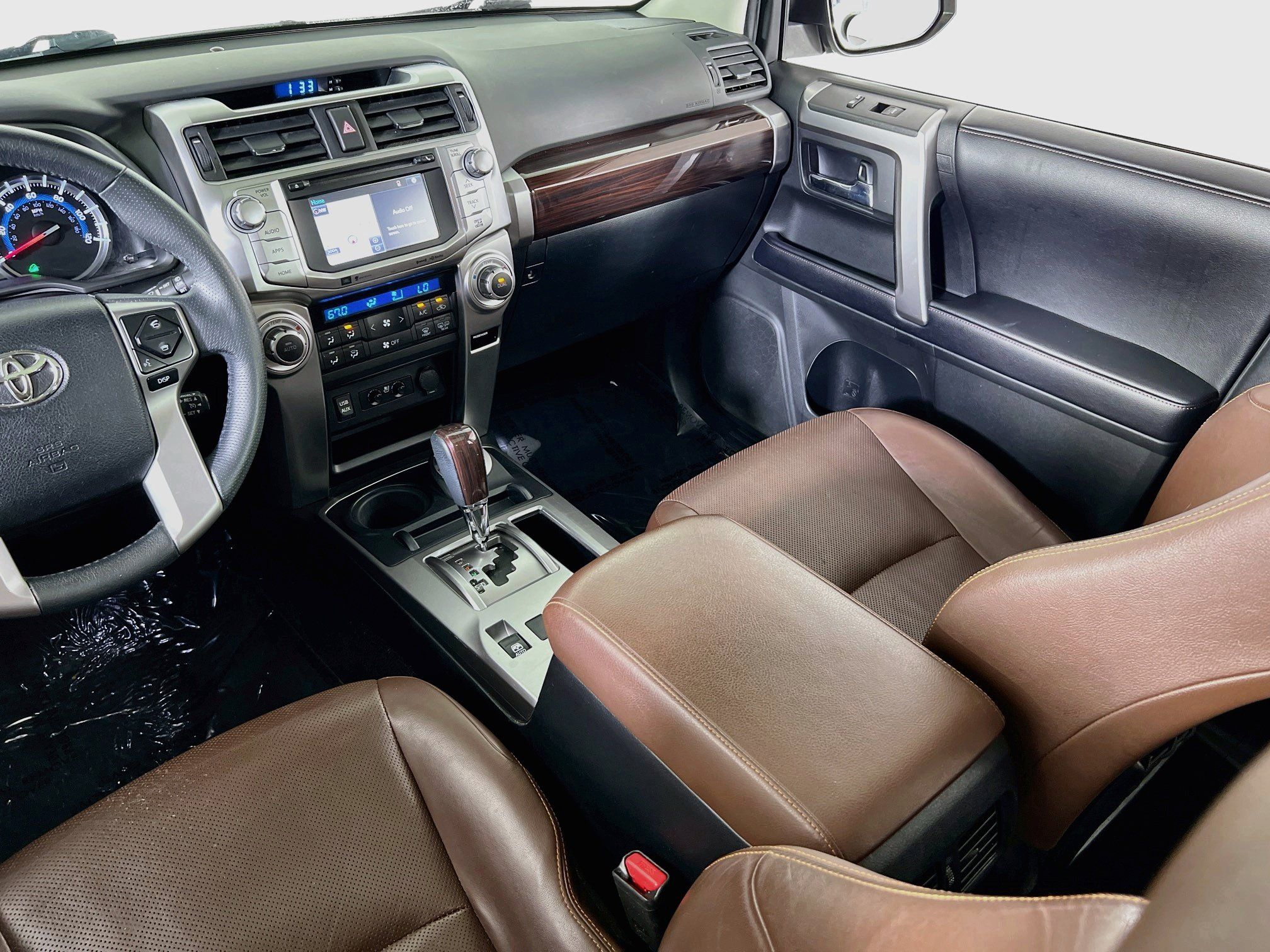 Used 2019 Toyota 4Runner Limited AWD/4WD image 23