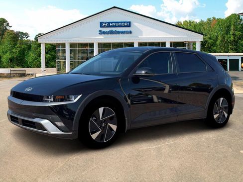 New 2026 Hyundai Ioniq 5 SEL RWD image 2