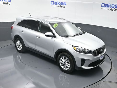 Used 2020 Kia Sorento LX w/ LX I4 Convenience Package image 46