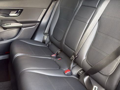 Certified 2026 Mercedes-Benz GLC 300 4MATIC image 31