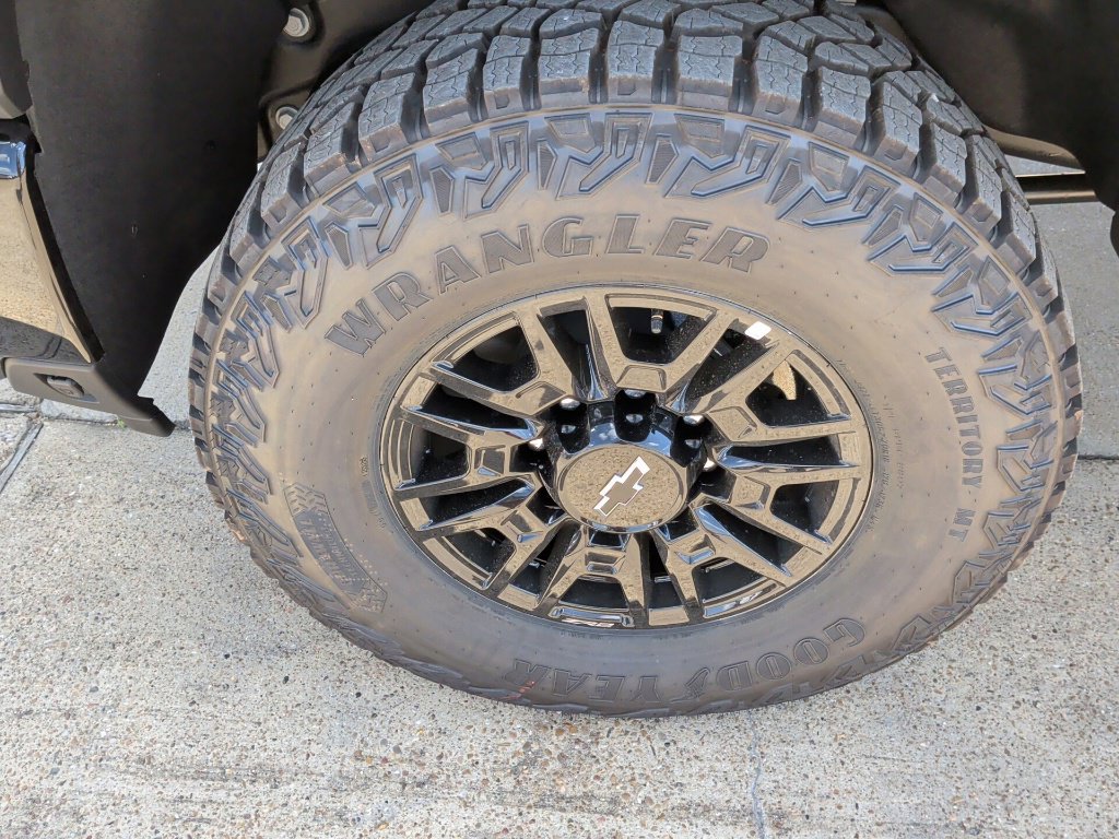 New 2026 Chevrolet Silverado 2500 ZR2 AWD/4WD image 53