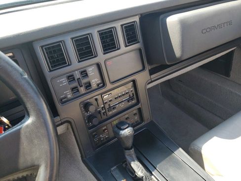 Used 1989 Chevrolet Corvette Convertible image 24