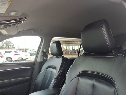 Used 2021 Jeep Grand Cherokee L Limited AWD/4WD image 17