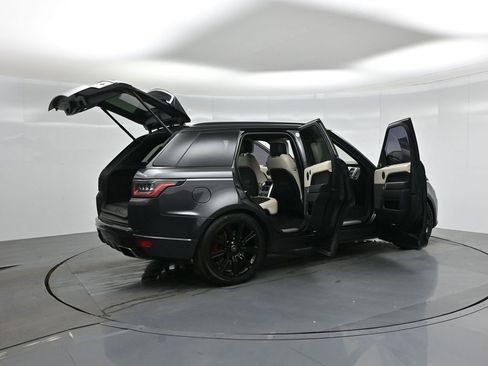 Used 2020 Land Rover Range Rover Sport HST image 4
