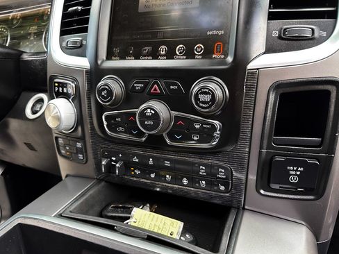 Used 2014 RAM 1500 Limited AWD/4WD image 29