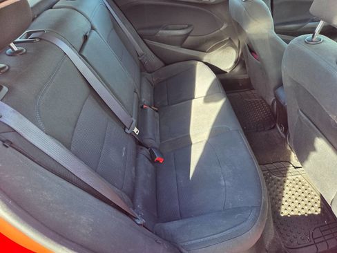 Used 2017 Chevrolet Cruze LT w/ Convenience Package image 12