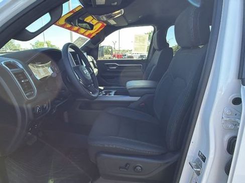 Used 2025 RAM 1500 Big Horn image 32