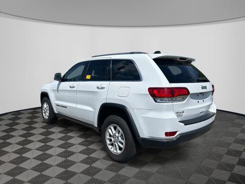 Used 2020 Jeep Grand Cherokee Laredo AWD/4WD image 3
