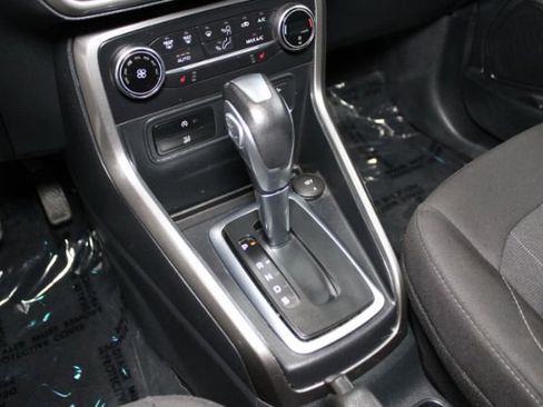 Used 2019 Ford EcoSport SE w/ SE Convenience Package image 18