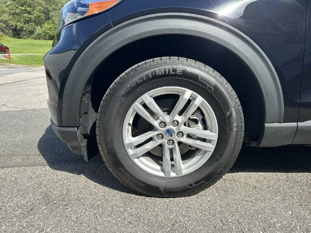 Used 2022 Ford Explorer XLT w/ Class IV Trailer Tow Package AWD/4WD image 27