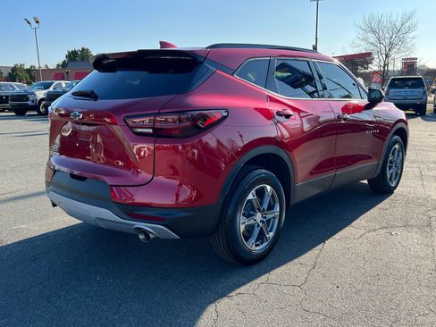 Used 2024 Chevrolet Blazer LT w/ Convenience Package image 3